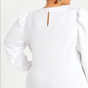 Ashley Stewart chain front Puff sleeve Top.